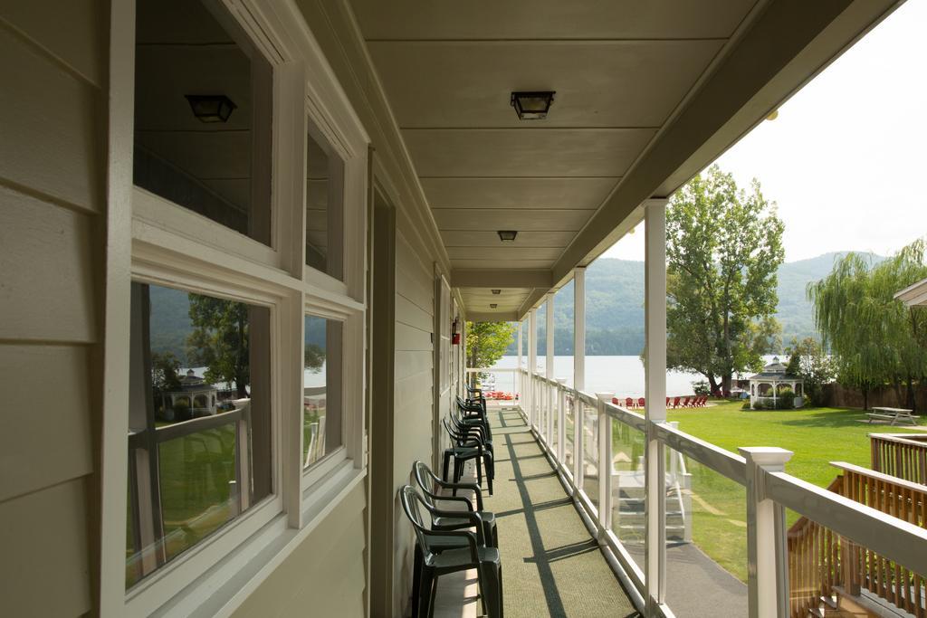 Shore Meadows Lodge Llc Lake George Esterno foto
