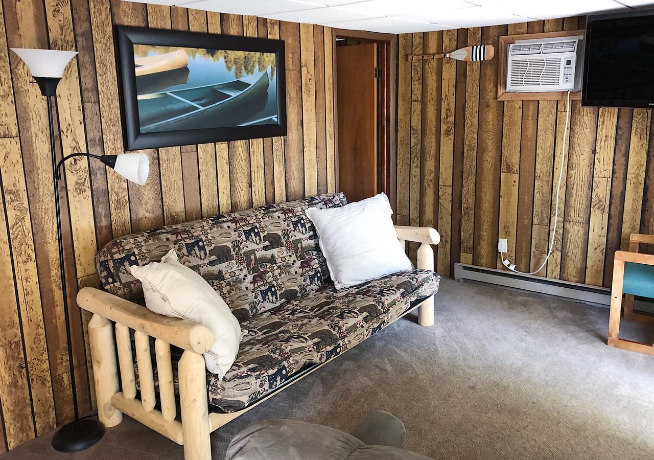 Shore Meadows Lodge Llc Lake George Esterno foto