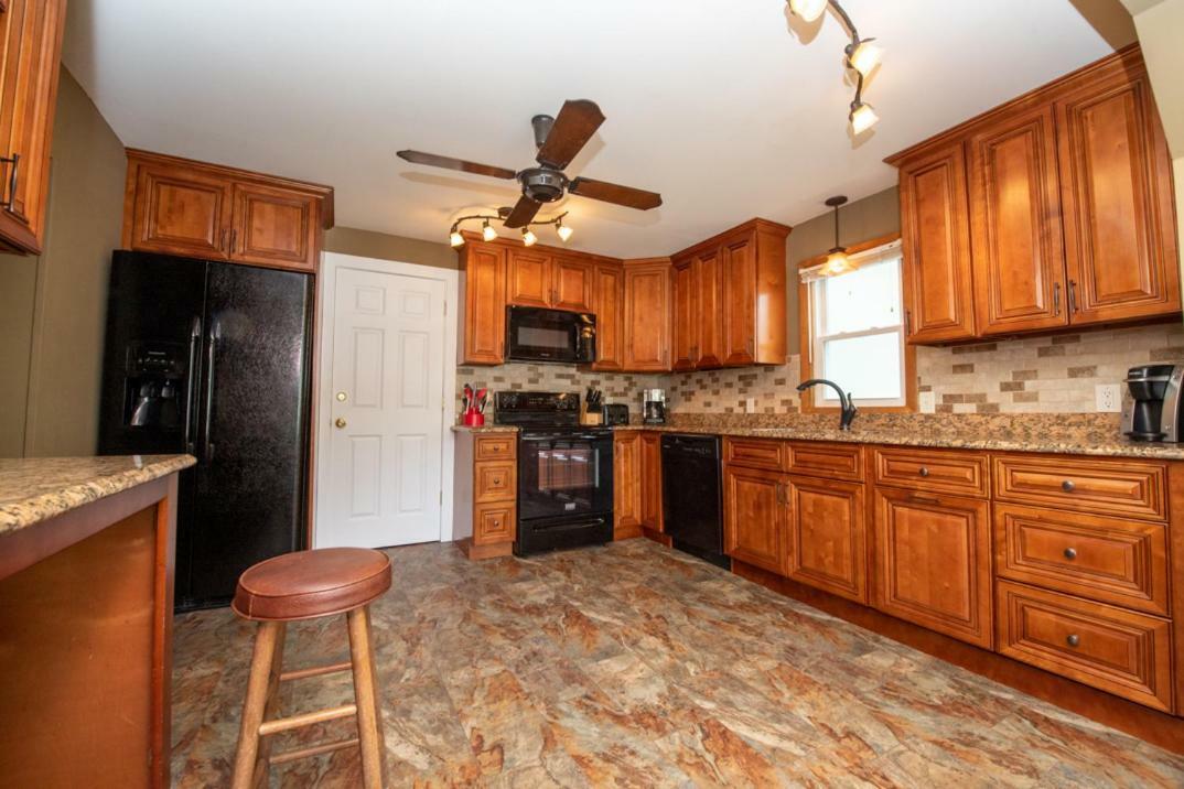 Shore Meadows Lodge Llc Lake George Esterno foto