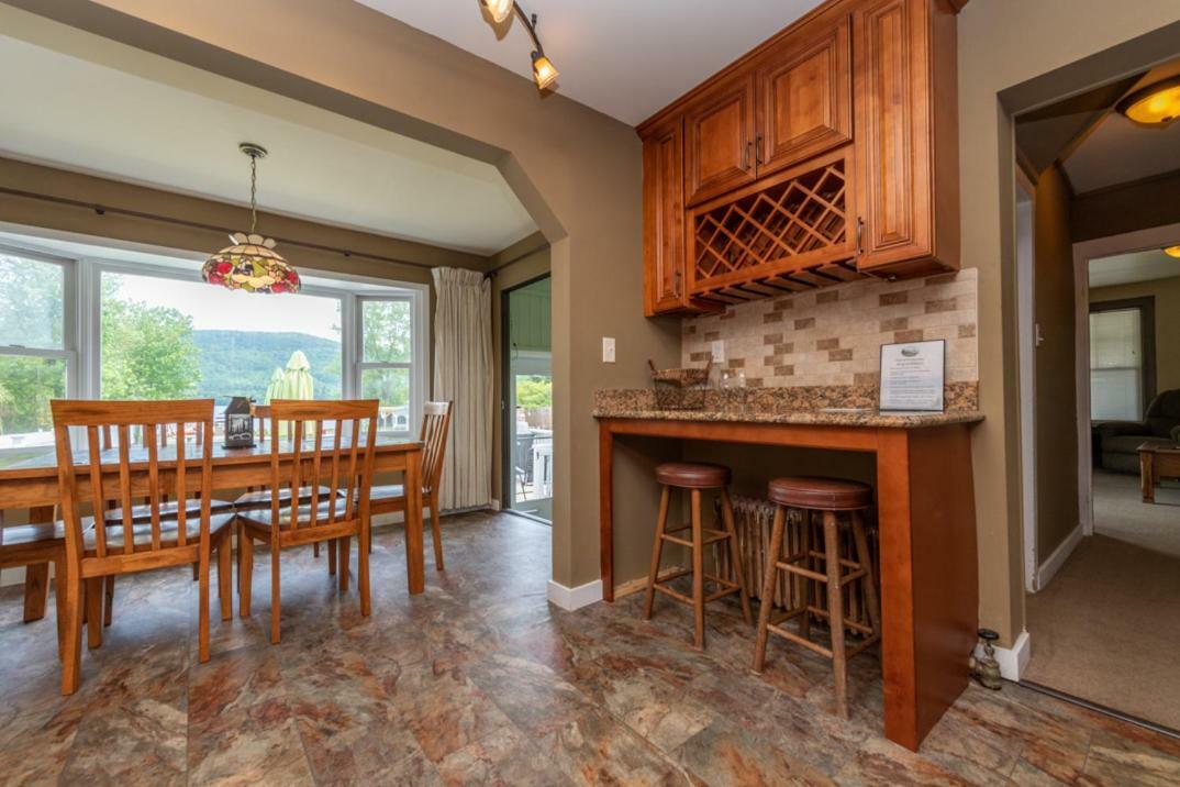 Shore Meadows Lodge Llc Lake George Esterno foto